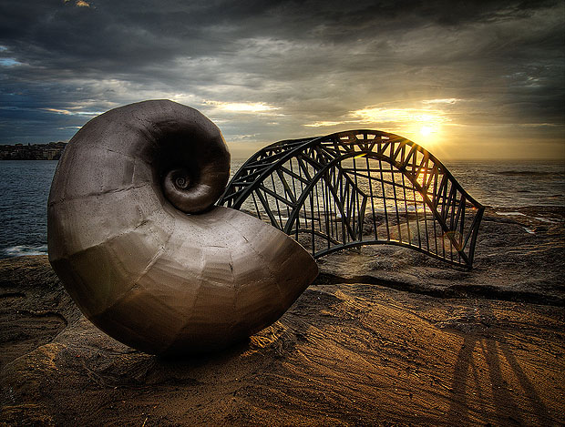shell-bridge-sculpture